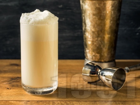  Bananas and Cream  ,     -   